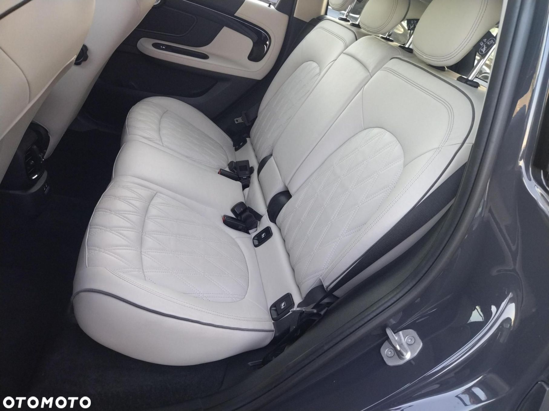 MINI Countryman - 16
