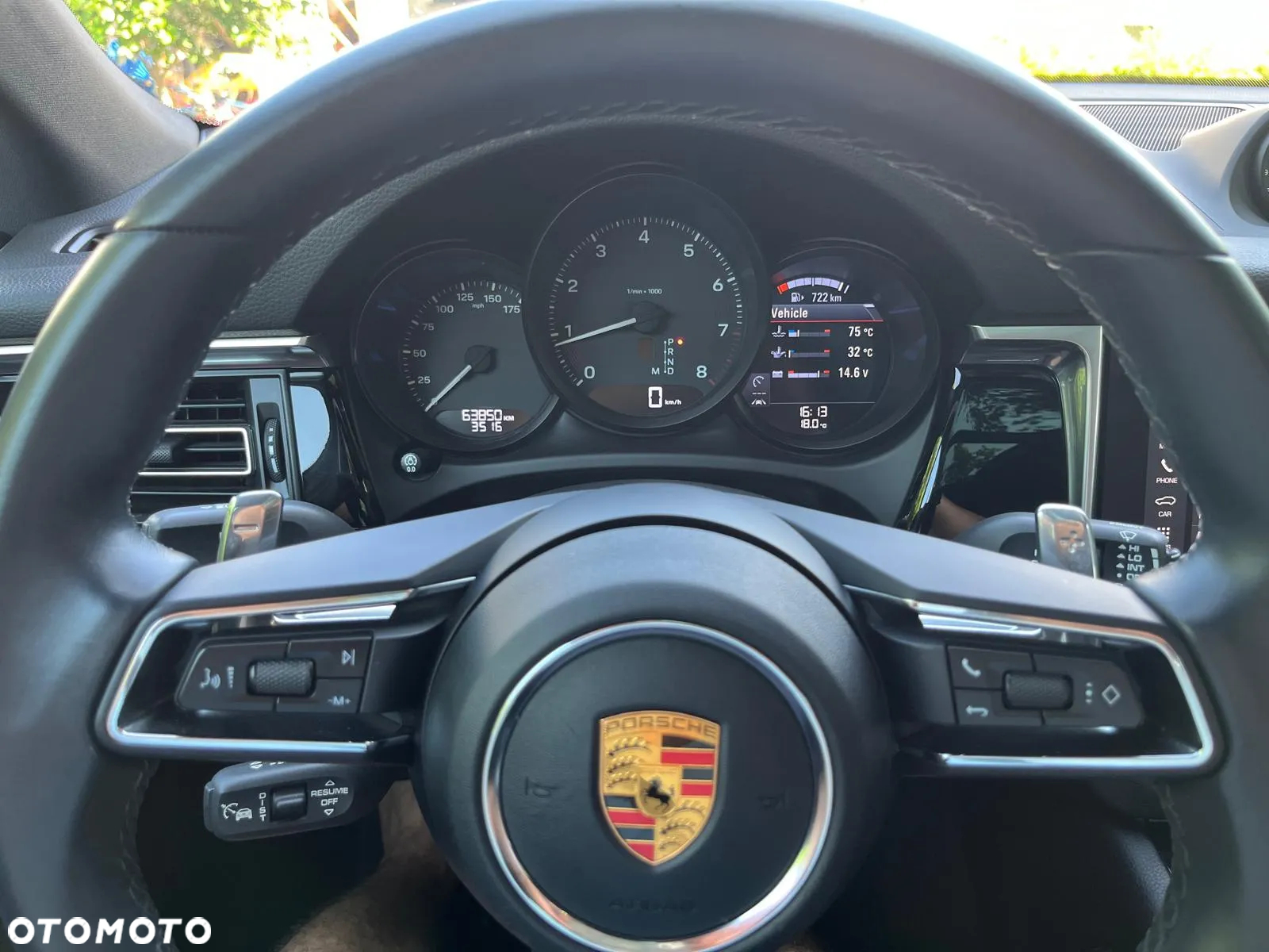 Porsche Macan - 11