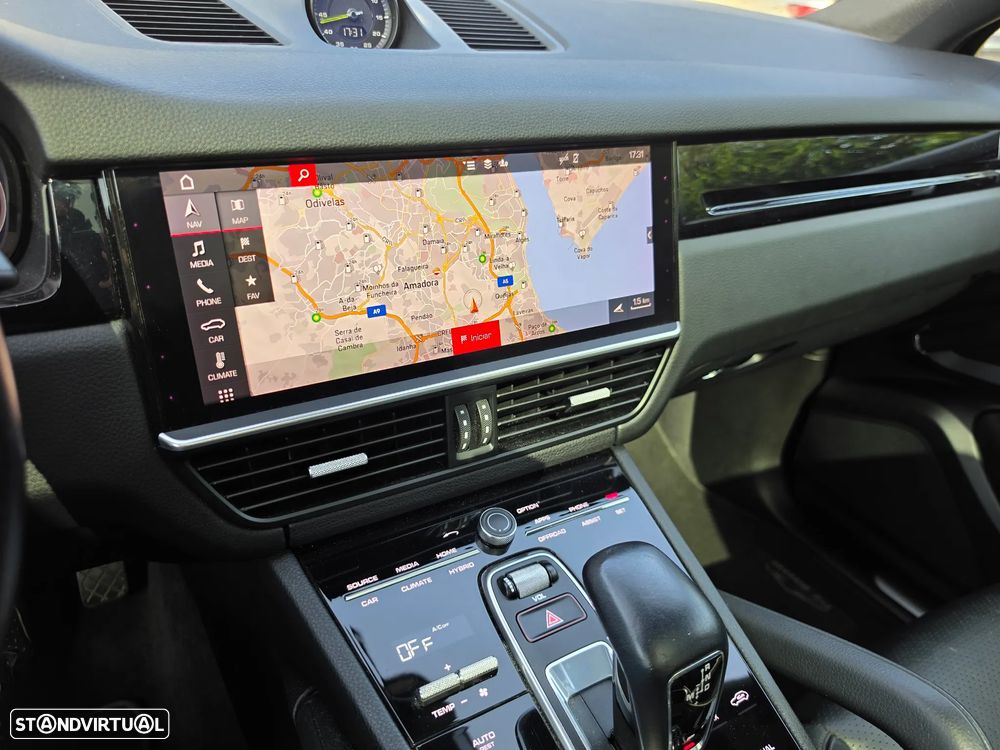Porsche Cayenne Coupé E-Hybrid Platinum Edition - 25
