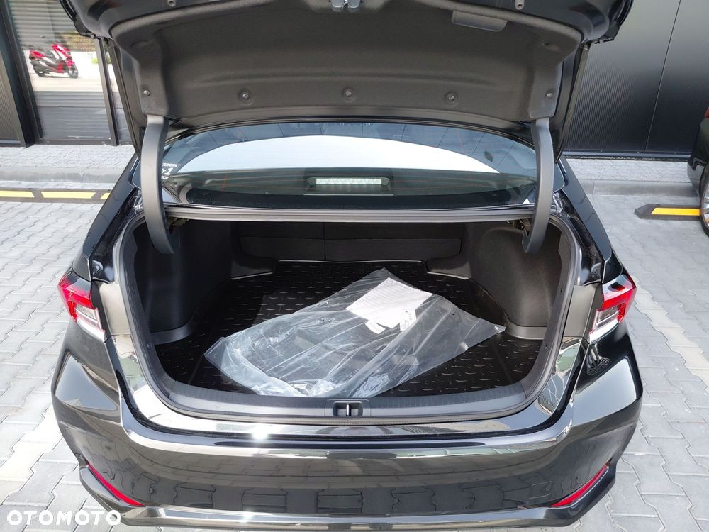 Toyota Corolla 1.8 Hybrid Comfort - 13