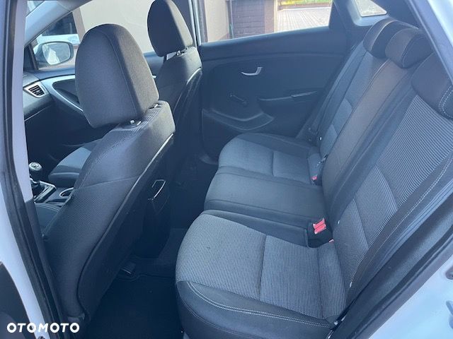 Hyundai i30 1.6 CRDi BlueDrive Classic - 14