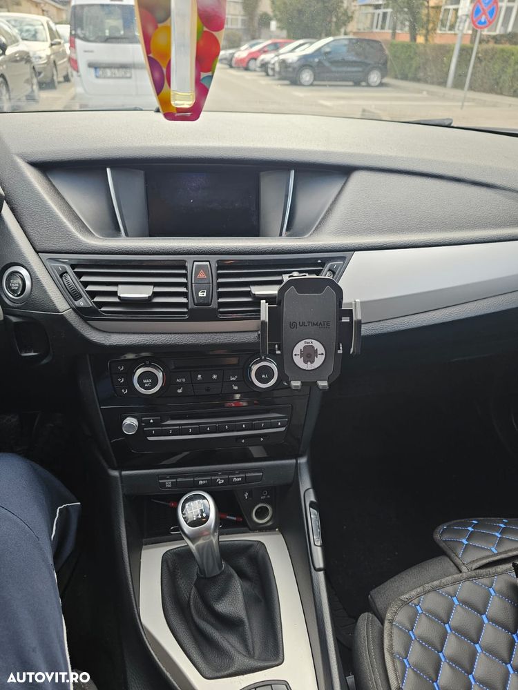 BMW X1 xDrive20d - 13