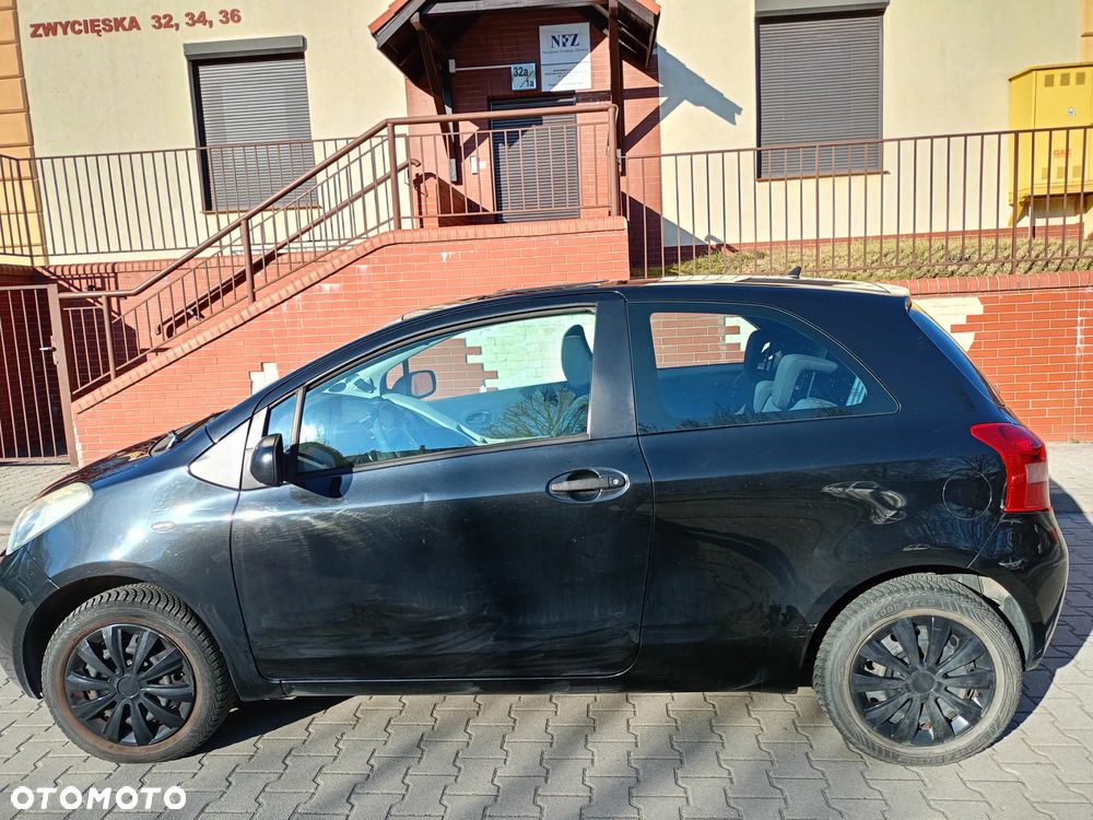 Toyota Yaris - 5