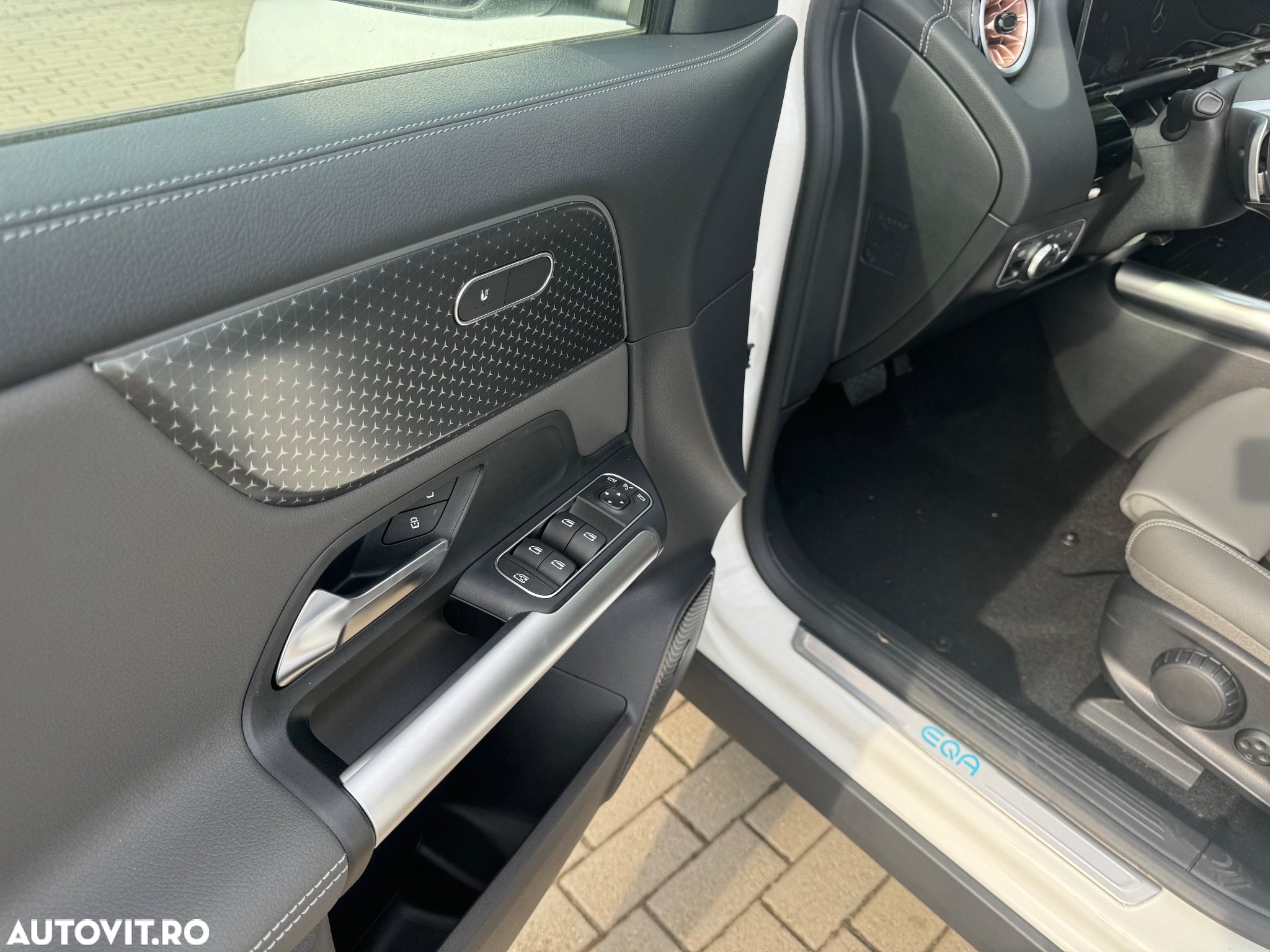 Mercedes-Benz EQA 250+ - 21