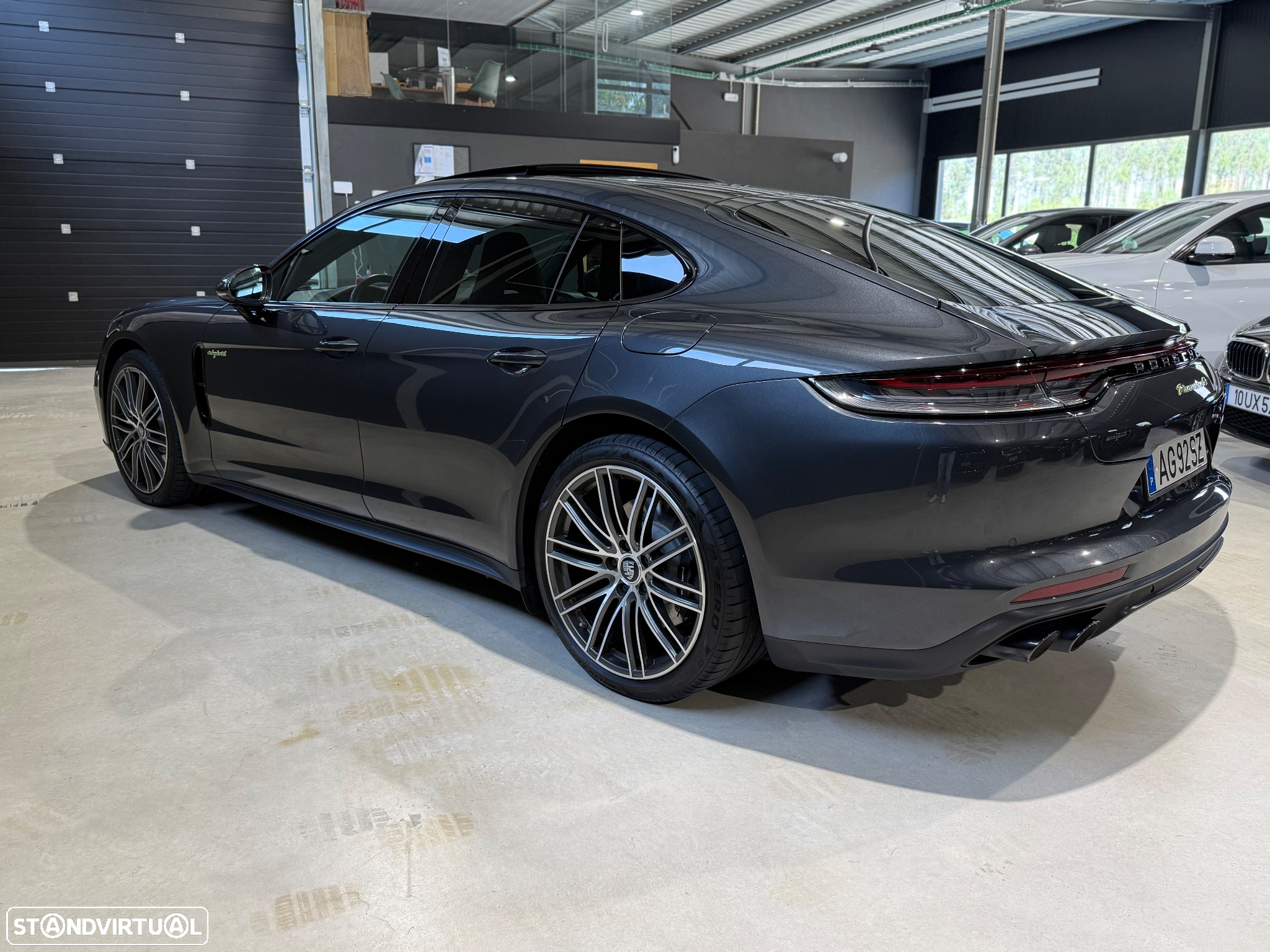 Porsche Panamera 4 E-Hybrid Platinum Edition com PDLS - 11