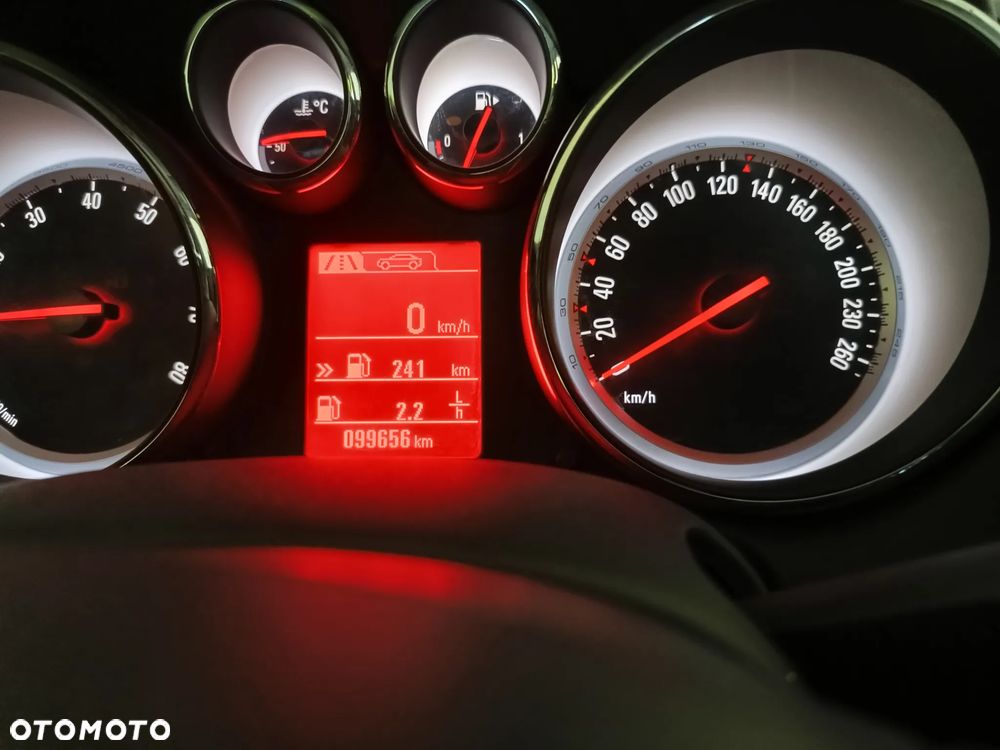 Opel Astra 1.6 Essentia - 12