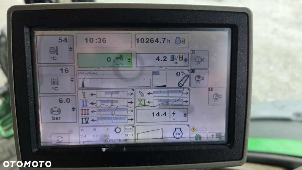 John Deere 7230R - 12