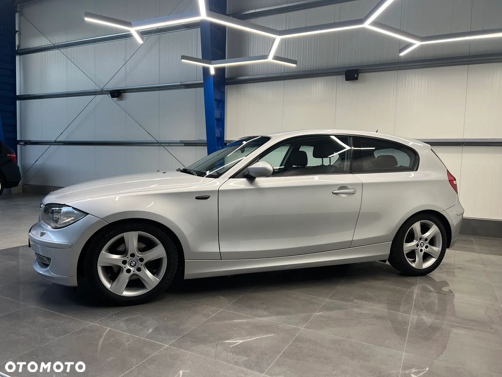 BMW Seria 1 118d DPF - 4