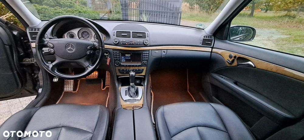 Mercedes-Benz Klasa E 280 4-Matic Avantgarde - 13
