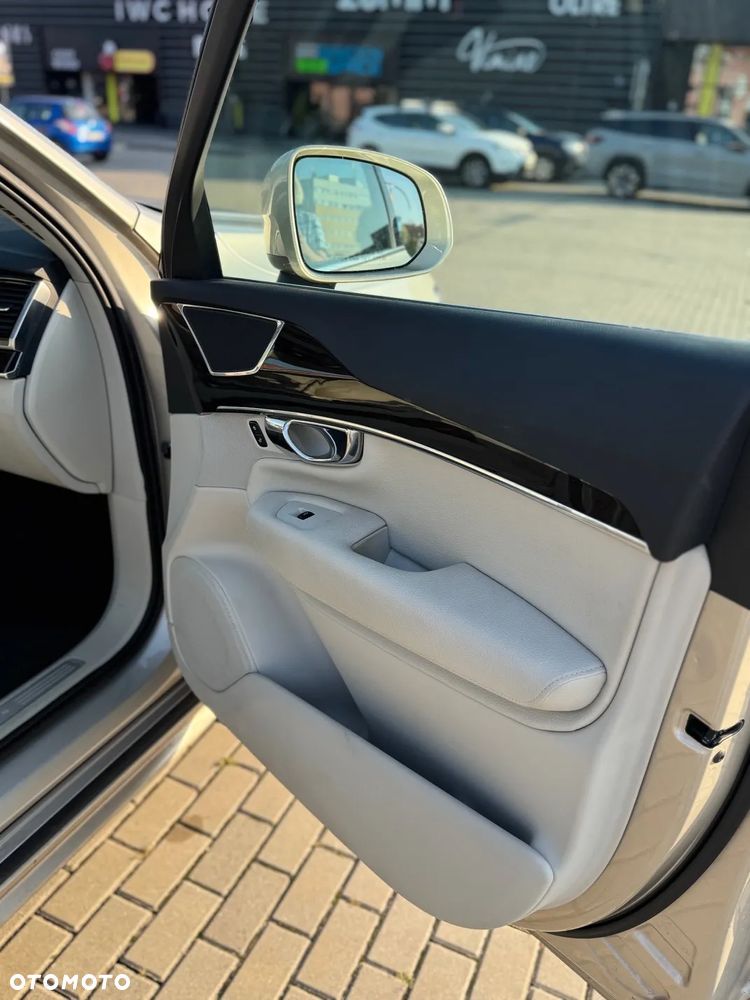 Volvo XC 90 - 15