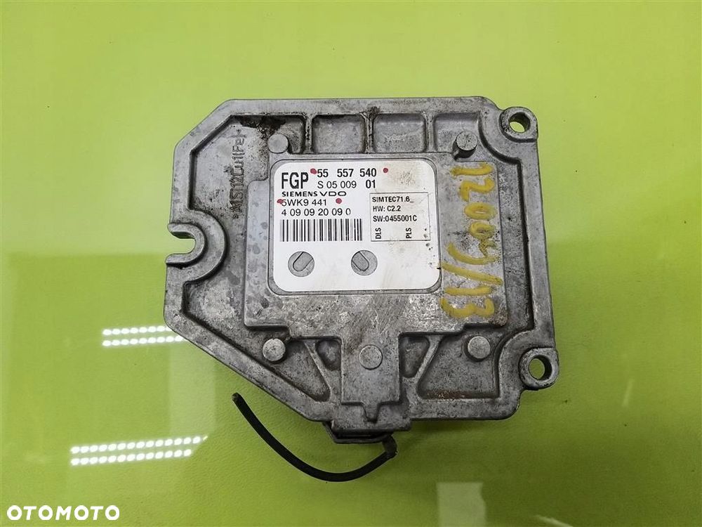 Komputer sterownik silnika Opel Signum VECTRA C 1.8B 122KM 02-2008 55557540 - 1