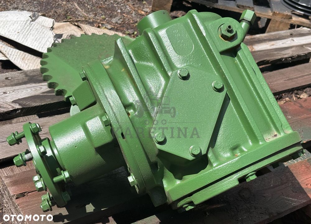 John Deere C670 T5 400 500 T550 T560 T660 Przekładnia Napędu Omłotu H223193 H158555 - 2