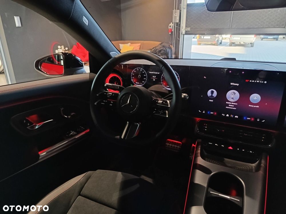 Mercedes-Benz CLA - 21