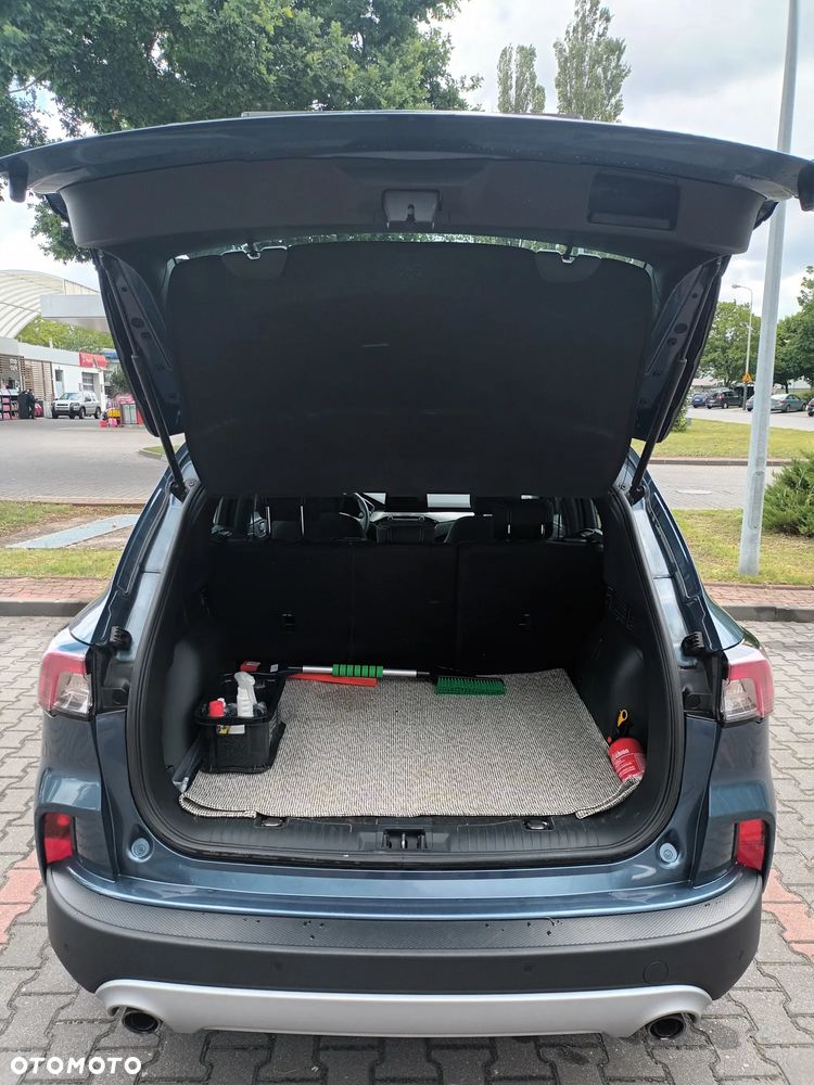 Ford Kuga 2.5 FHEV FWD Titanium - 11