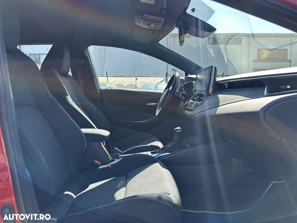 Toyota Corolla - 12