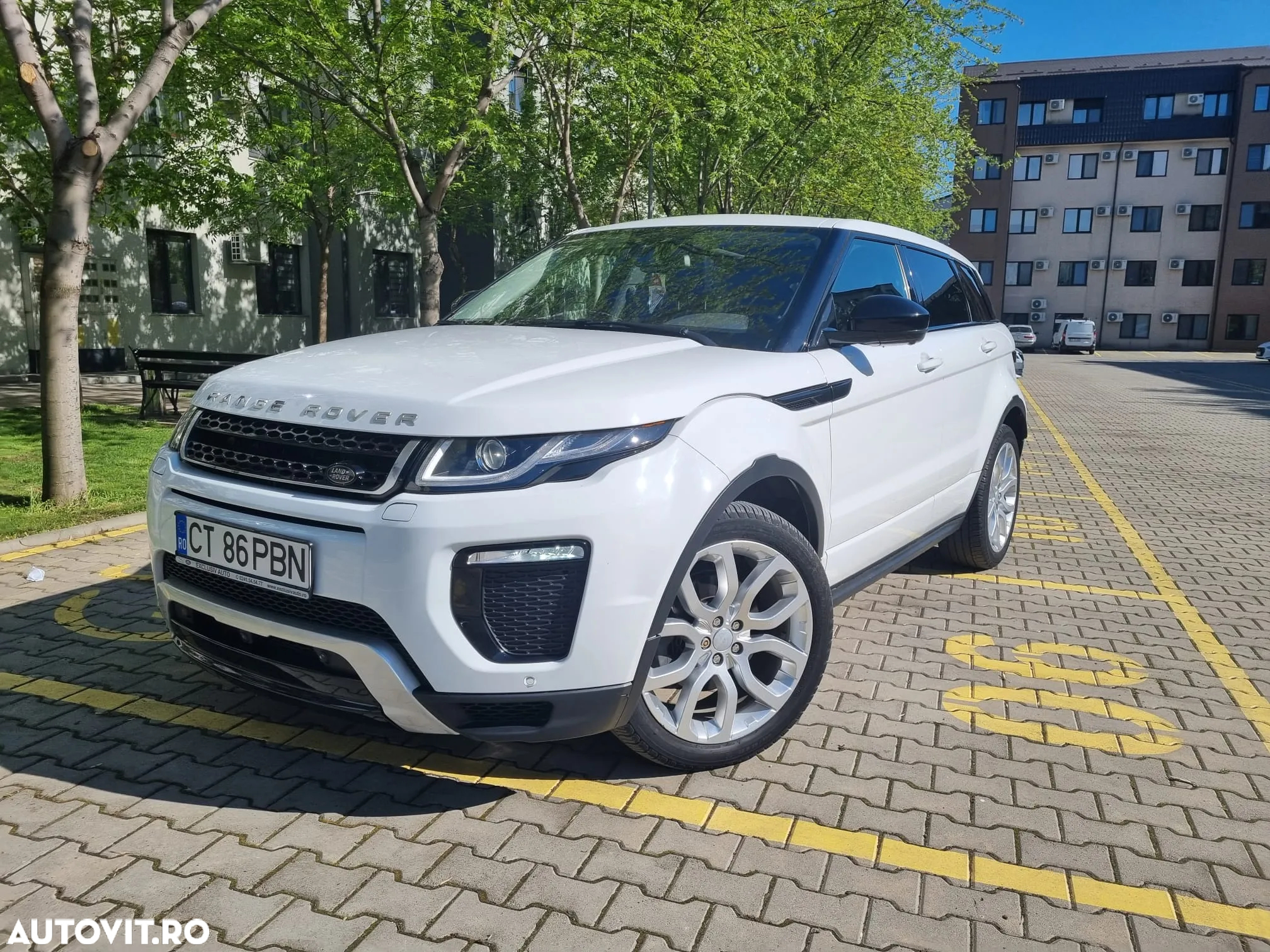 Land Rover Range Rover Evoque - 11