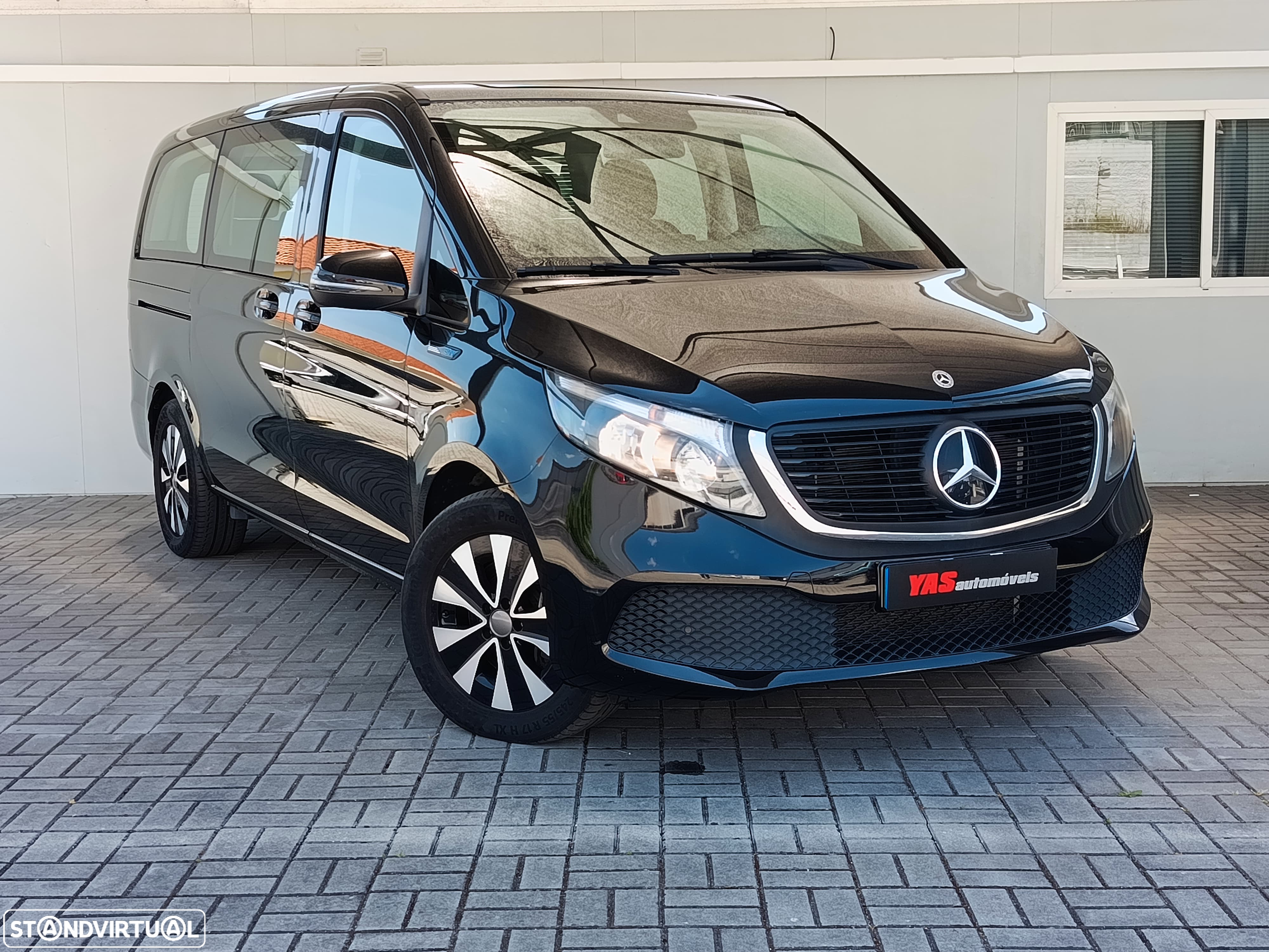 Mercedes-Benz EQV 300 Longo - 3