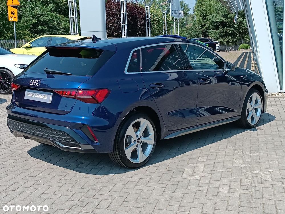 Audi A3 Sportback - 11