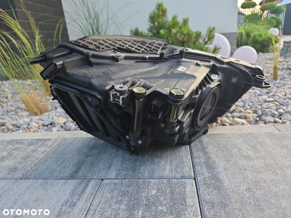 AUDI Q3 83A Lampa lewa przód Full Led Matrix HD 83A941035 Chrom 2023 - 8