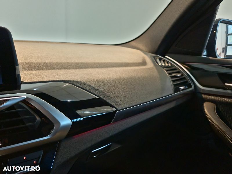 BMW X3 xDrive20i AT Luxury Line - 25