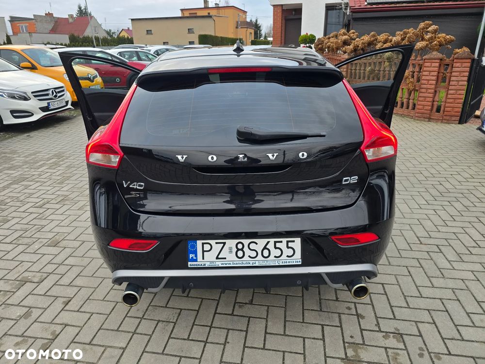 Volvo V40 - 23