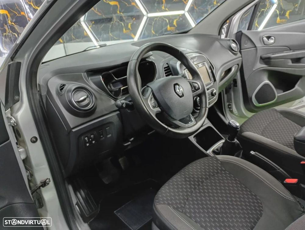 Renault Captur 0.9 TCE Exclusive - 17