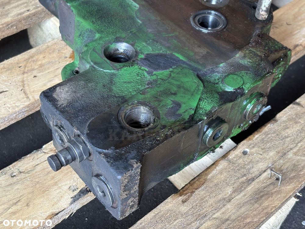 John Deere 9120 9220 9320 9420 9520 9620 Zawór Sterujący Podnośnikiem Zaczepem CZĘŚCI RE234791 - 2
