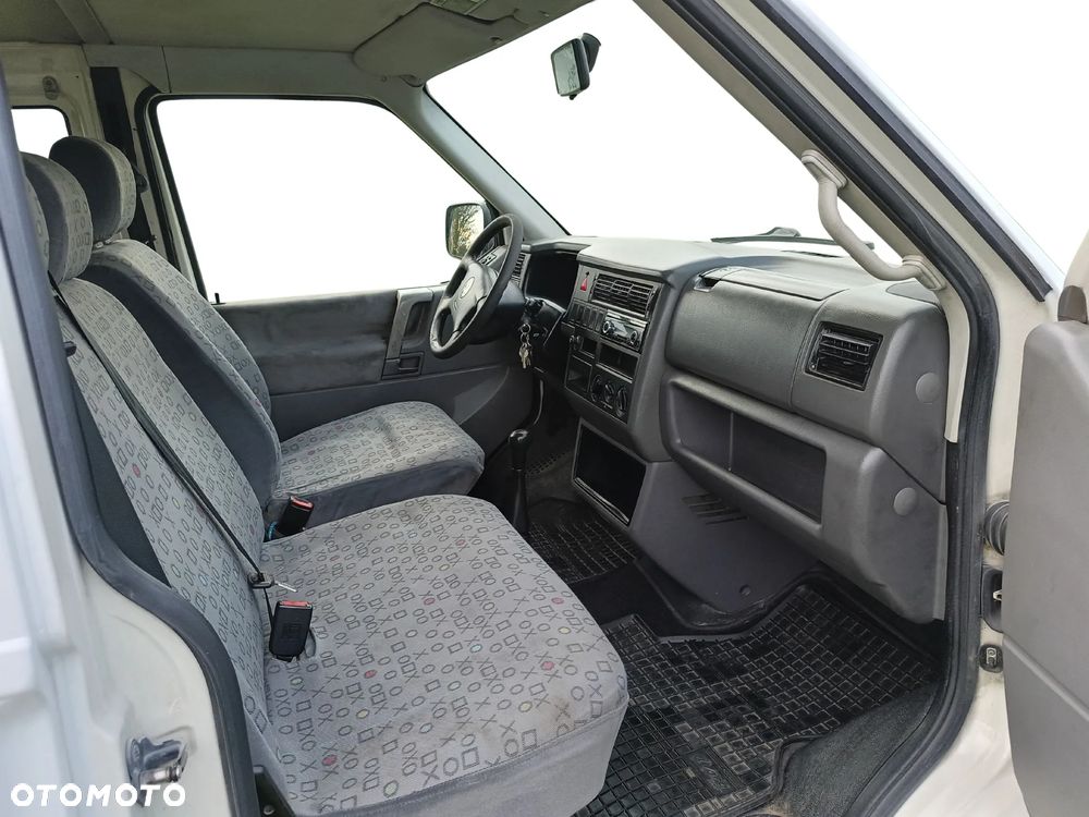 Volkswagen Transporter - 15