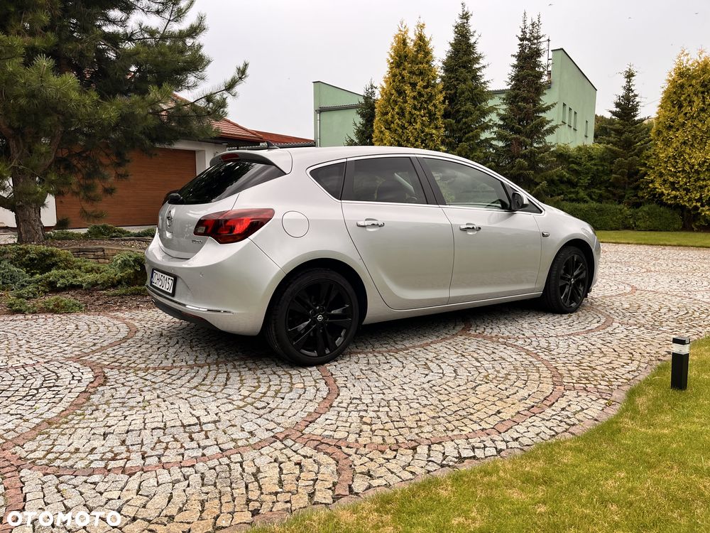 Opel Astra - 4