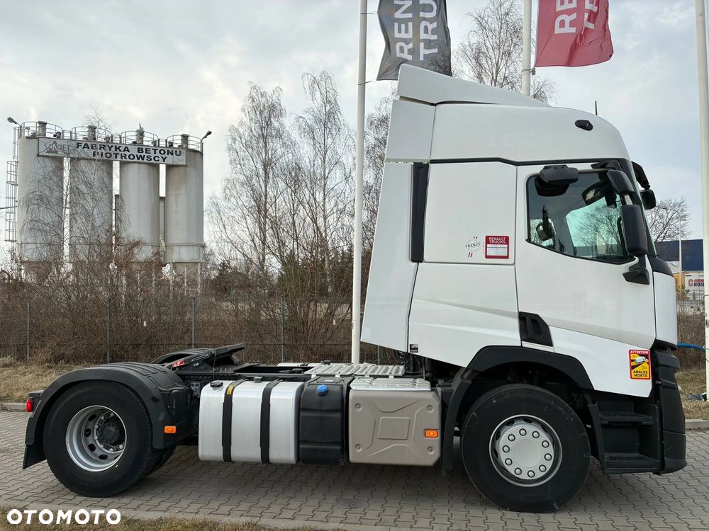 Renault T480 Sleeper Cab - 3