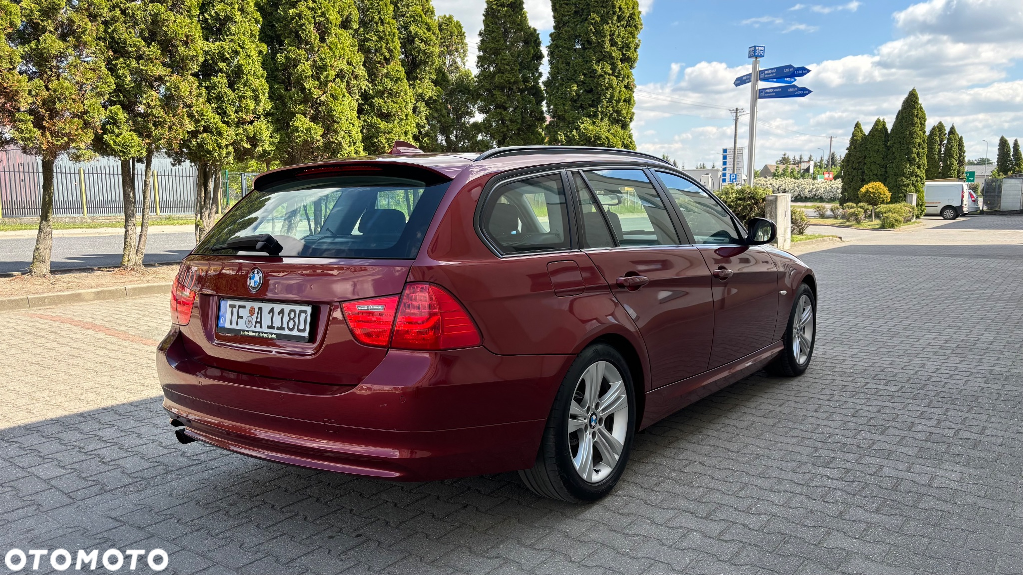 BMW Seria 3 318i Touring Edition Exclusive - 6