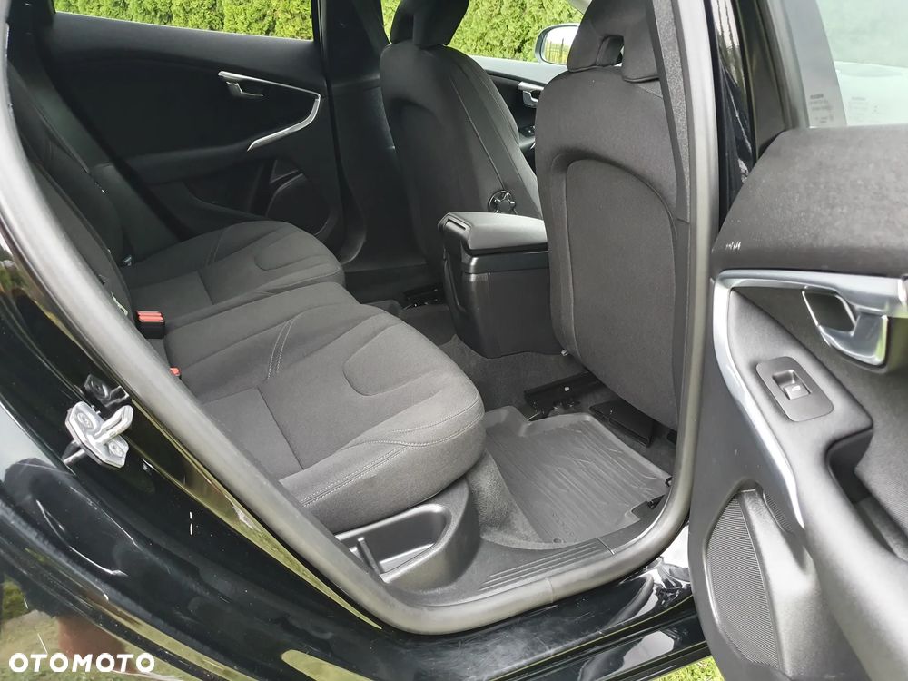 Volvo V40 D2 Geartronic Kinetic - 24