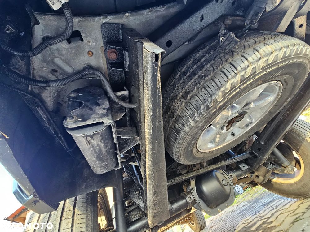 Jeep Commander - 34