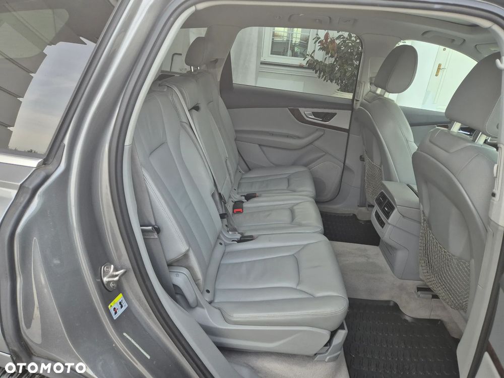Audi Q7 - 2