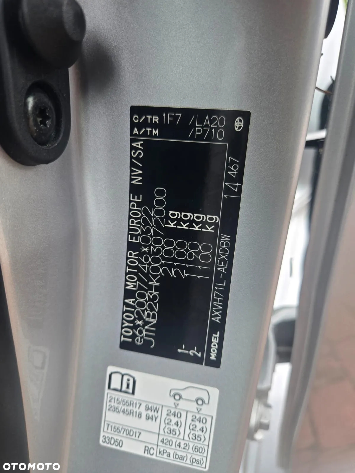 Toyota Camry 2.5 Hybrid Dynamic Force Executive e-CVT - 24