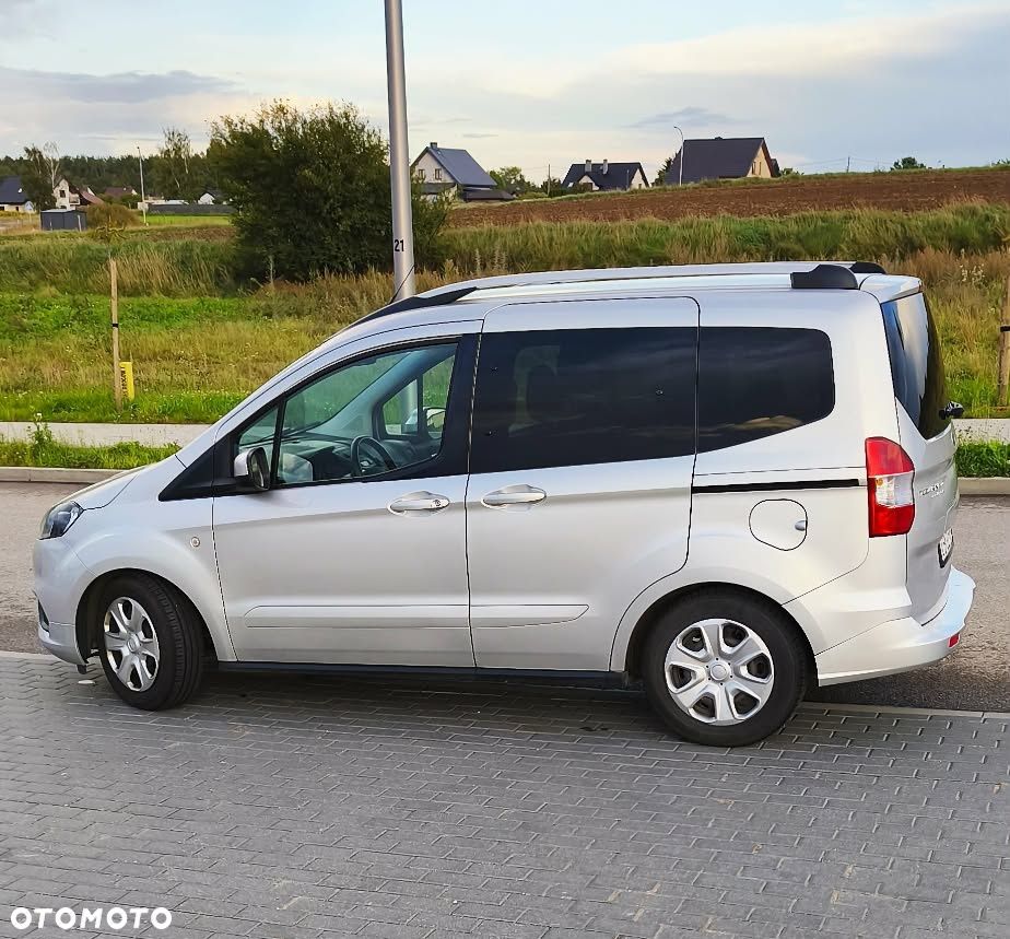 Ford Tourneo Courier 1.5 TDCi Trend - 12