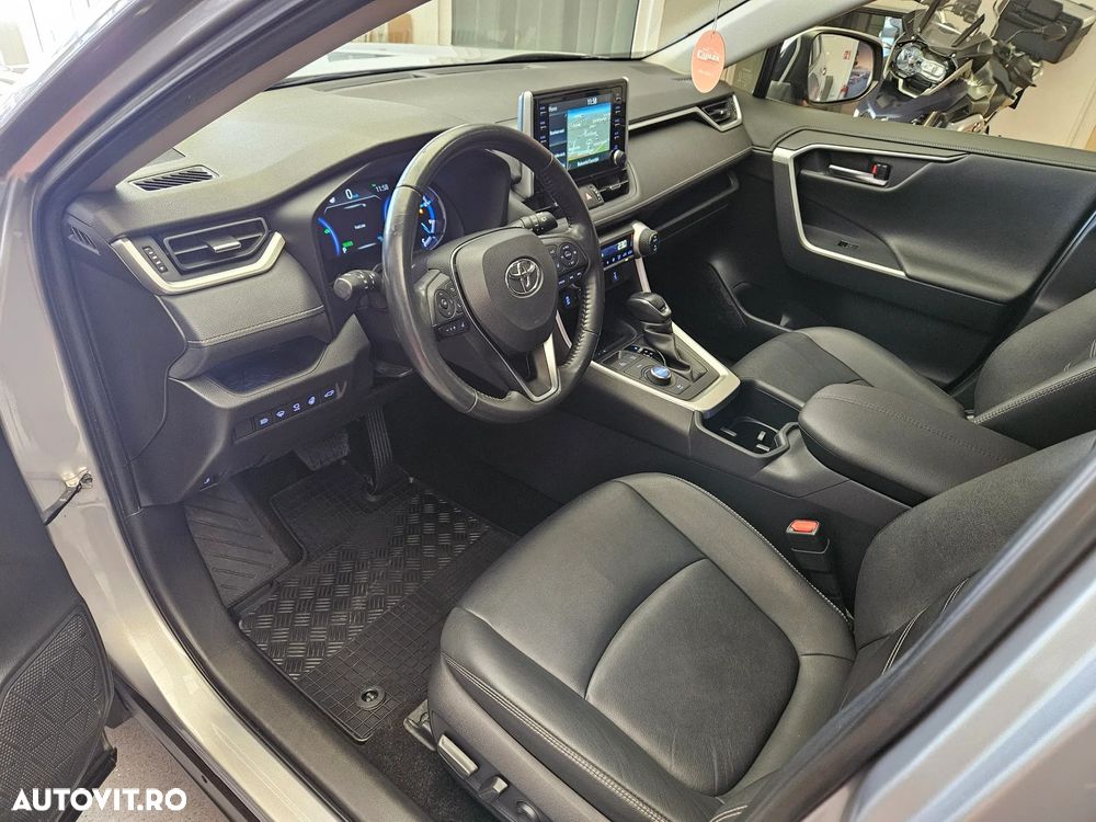 Toyota RAV4 2.5 VVT-iE 4x4 Luxury - 8