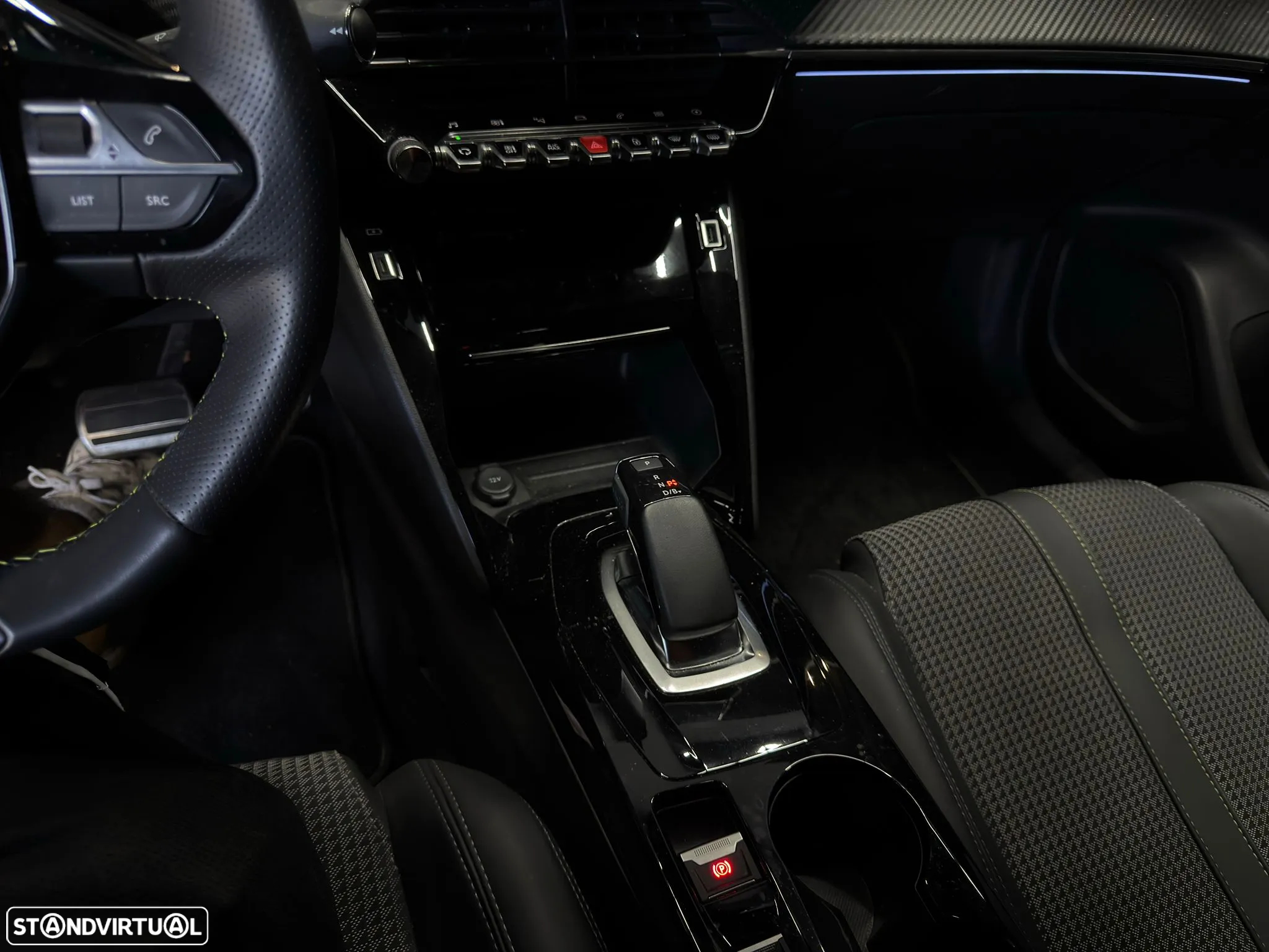 Peugeot e-2008 50 kWh GT Line - 22