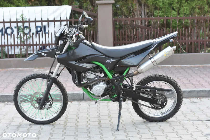 Yamaha WR - 22