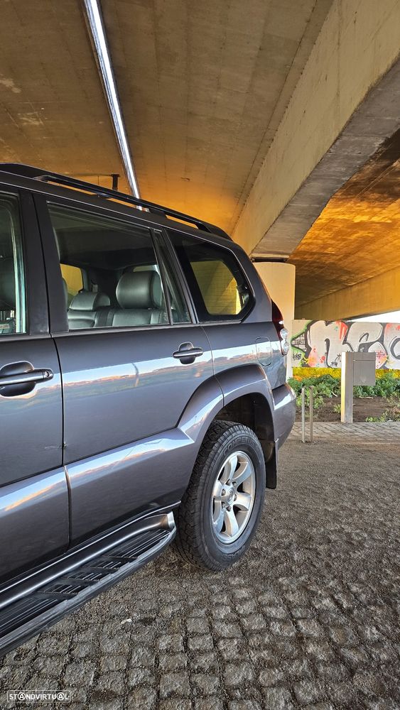 Toyota Land Cruiser 3.0 D-4D - 21