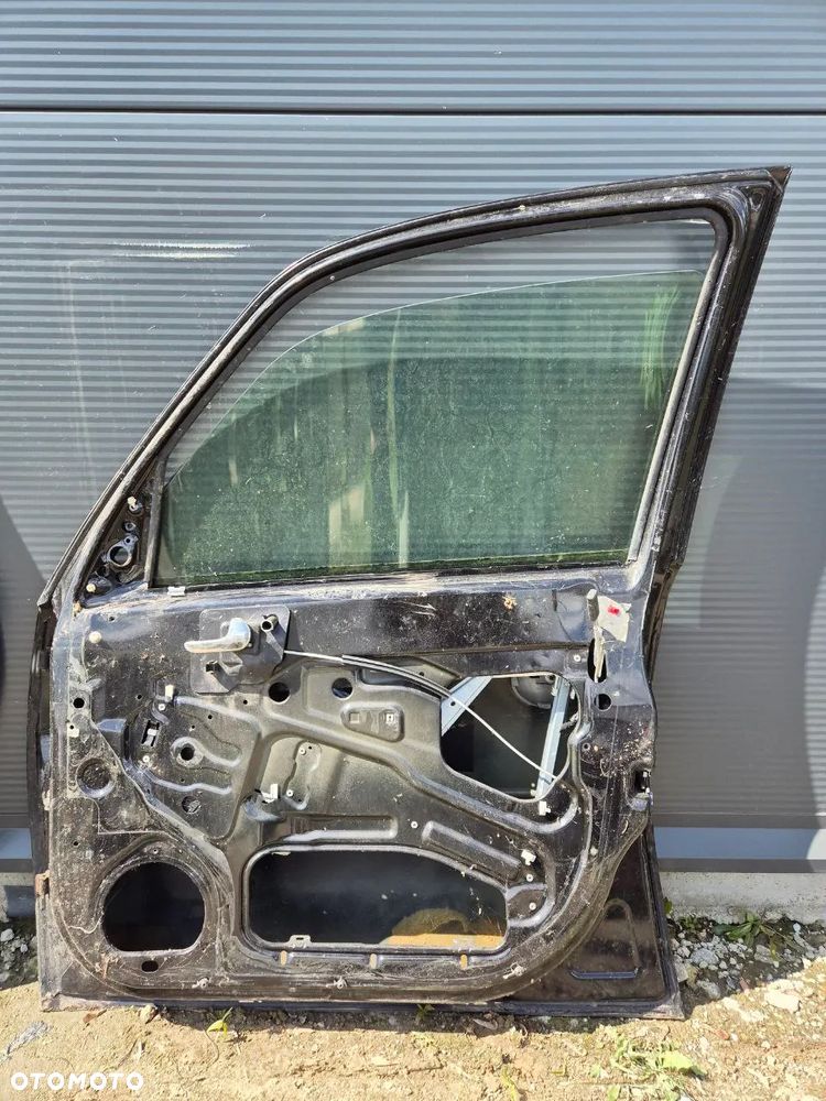 DRZWI OPEL MERIVA A - 18