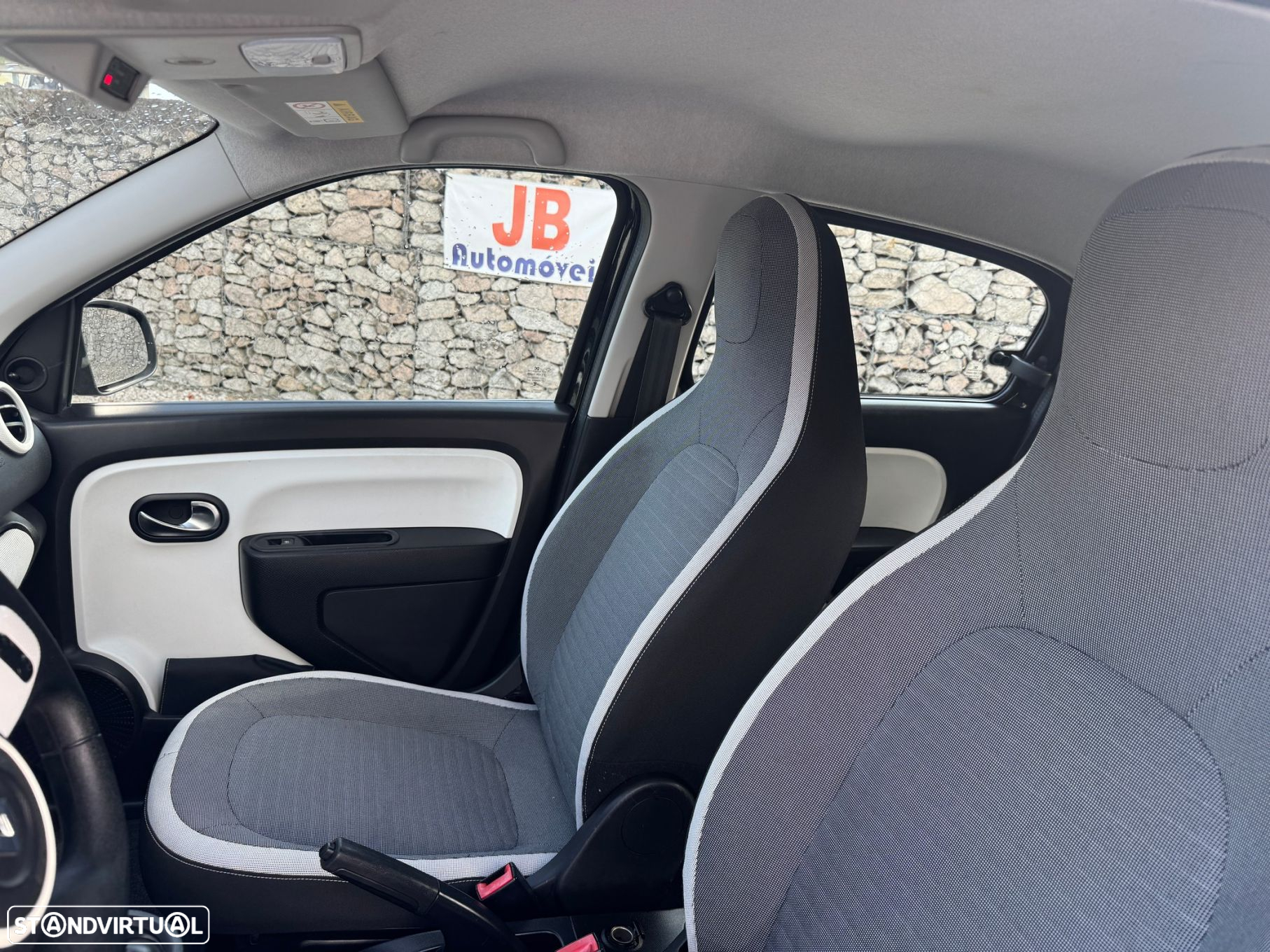 Renault Twingo 0.9 TCe EDC - 8