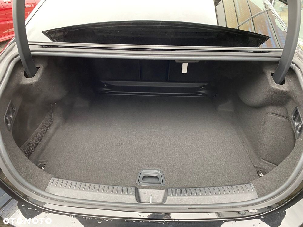 Mercedes-Benz Klasa E - 25