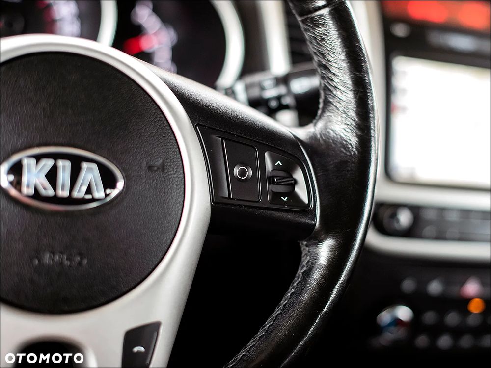 Kia Venga - 19