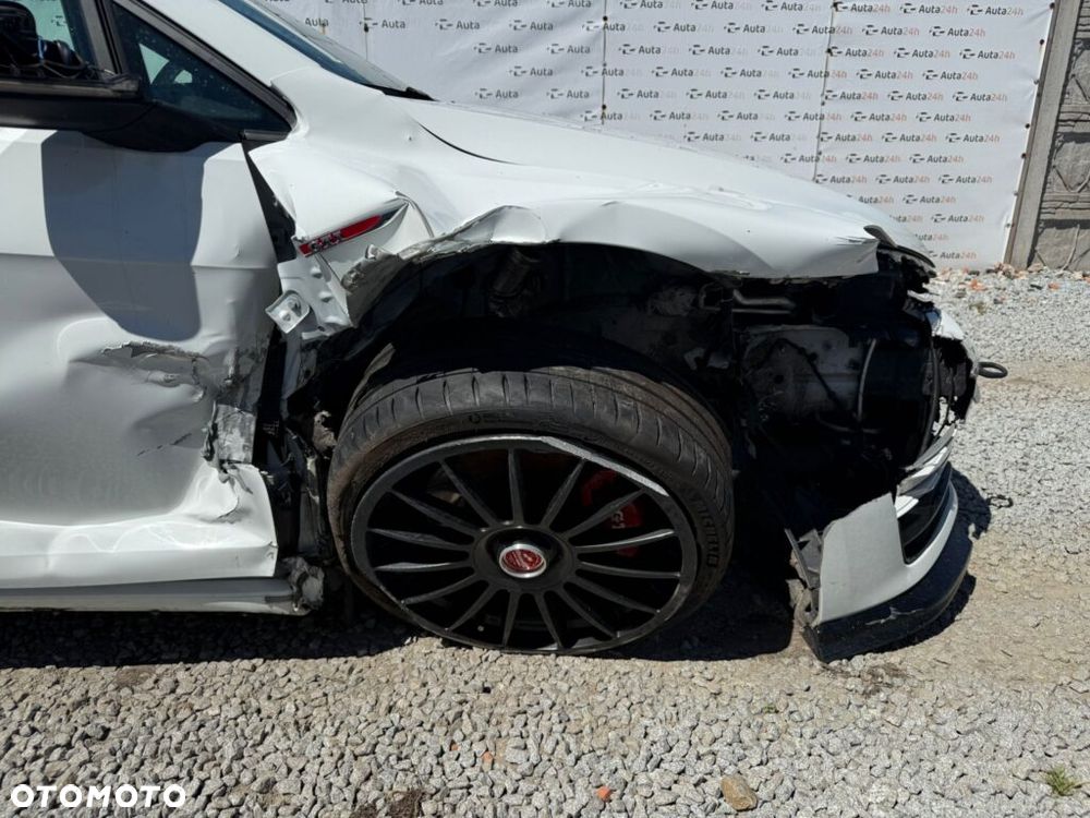 Volkswagen Golf GTI Performance BlueMotion Technology - 22