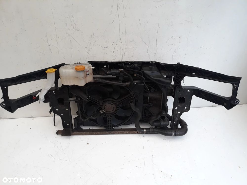 PAS PRZEDNI CHŁODNICA OPEL CORSA D 1,3 CDTI  2010r HB - 5