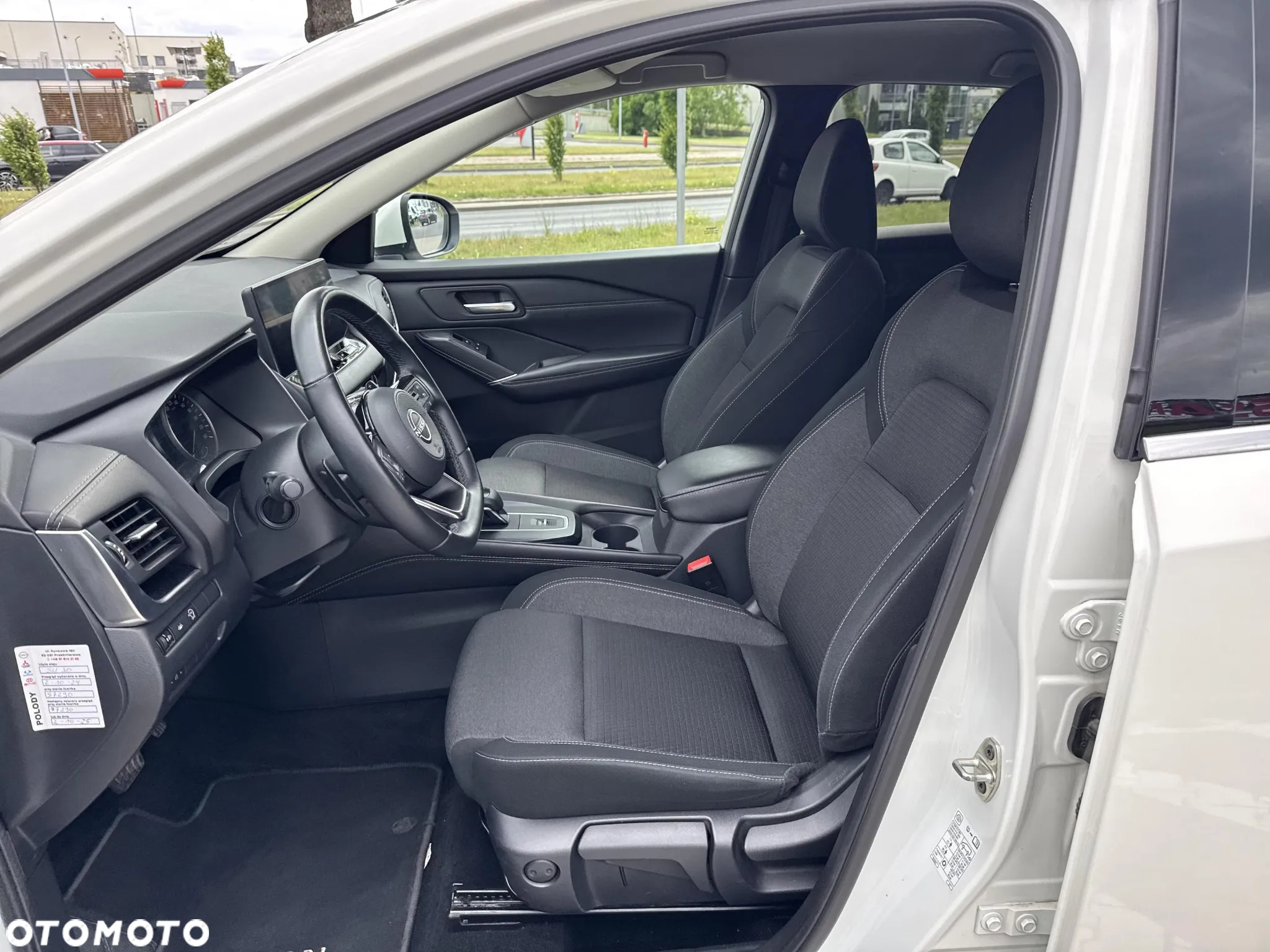Nissan Qashqai 1.3 DIG-T N-Connecta DCT - 12