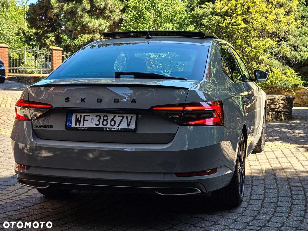 Skoda Superb 2.0 TDI SCR Sportline DSG - 8
