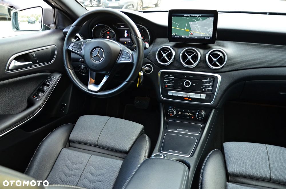 Mercedes-Benz GLA 180 (CDI) d 7G-DCT Style - 36