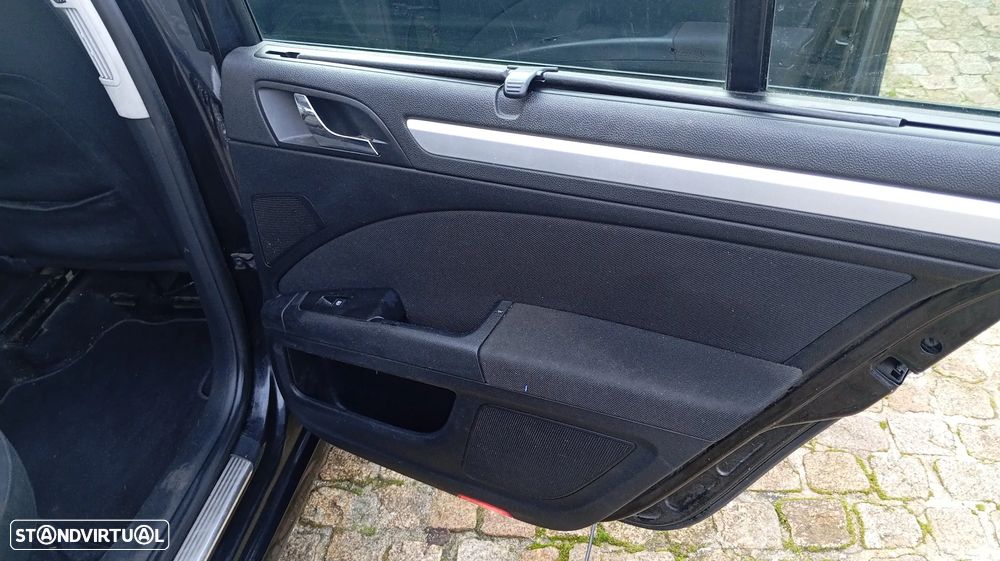 Skoda Superb Break 2.0 TDI Ambition - 12